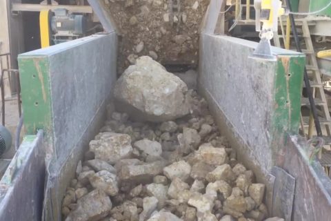 砂石分離機使用滾軸篩效果更好！